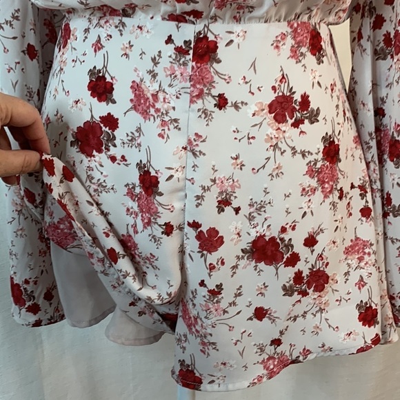 Forever 21 Pink Open Back Floral Romper with Bell Sleeve - Picture 10 of 16